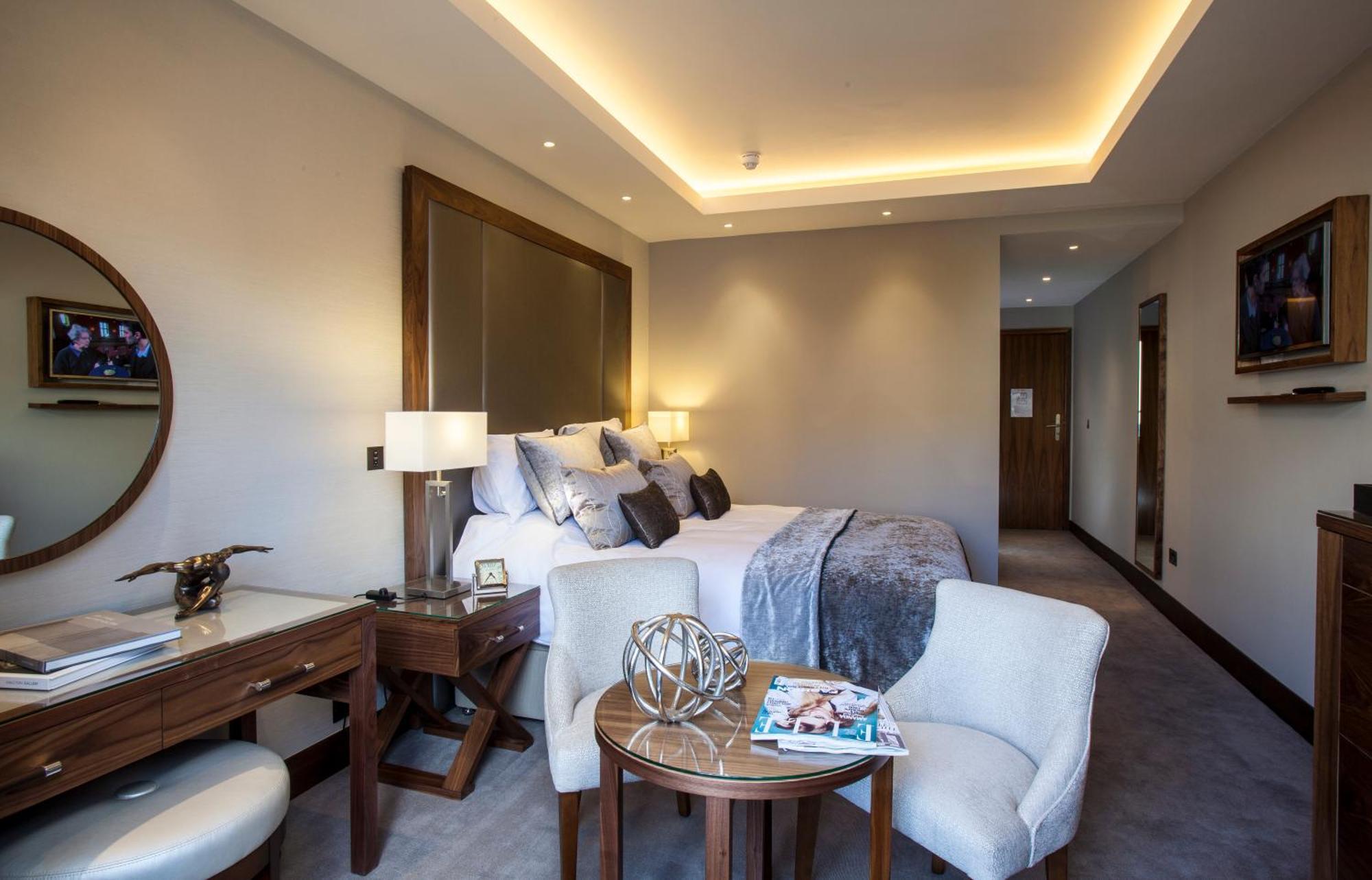 วัน วอริค พาร์ค โฮเต็ล Hotel รอยัลทันบริดจ์เวลส์ ภายนอก รูปภาพ