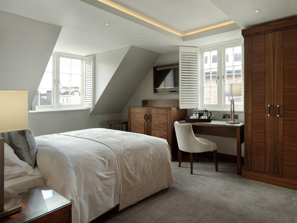 วัน วอริค พาร์ค โฮเต็ล Hotel รอยัลทันบริดจ์เวลส์ ภายนอก รูปภาพ